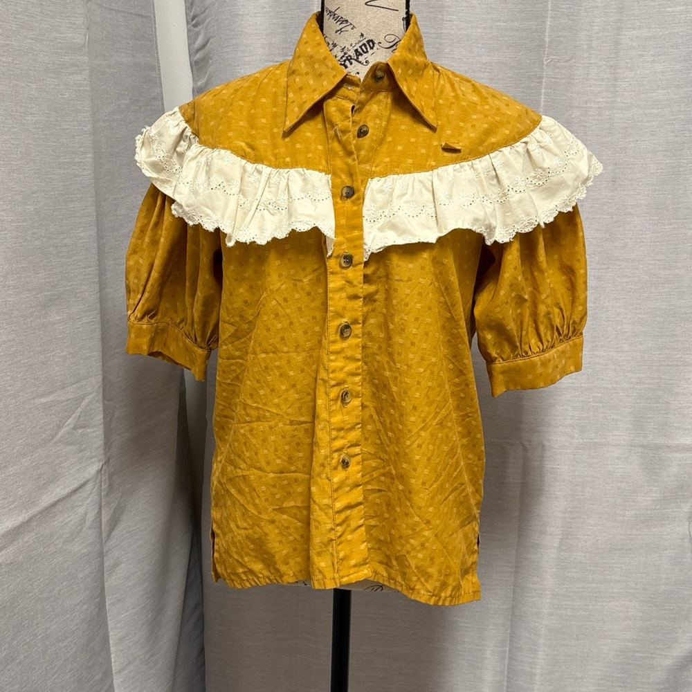Disney World Cast Member Shirt Frontierland Magic Kingdom Sz S